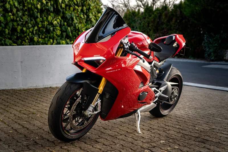 Sportmotorrad – Galeriebild 01